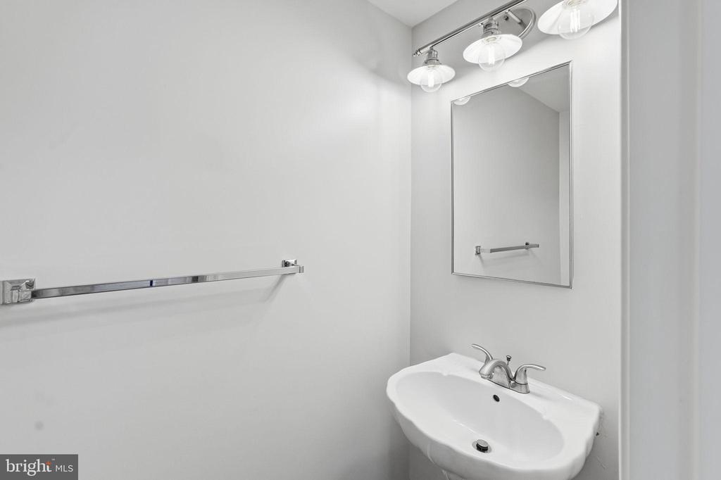1431 N VAN DORN STREET Unit: A
