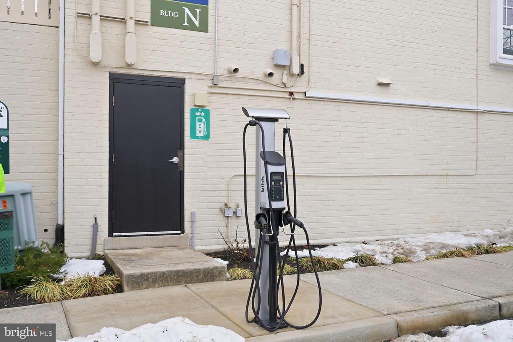 1431 N VAN DORN STREET Unit: A
