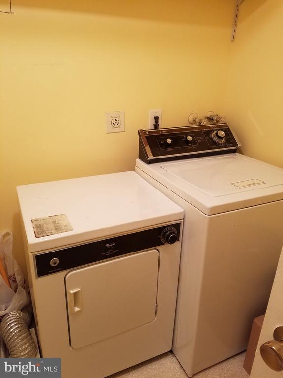 134 ROBERTS LANE Unit: 402
