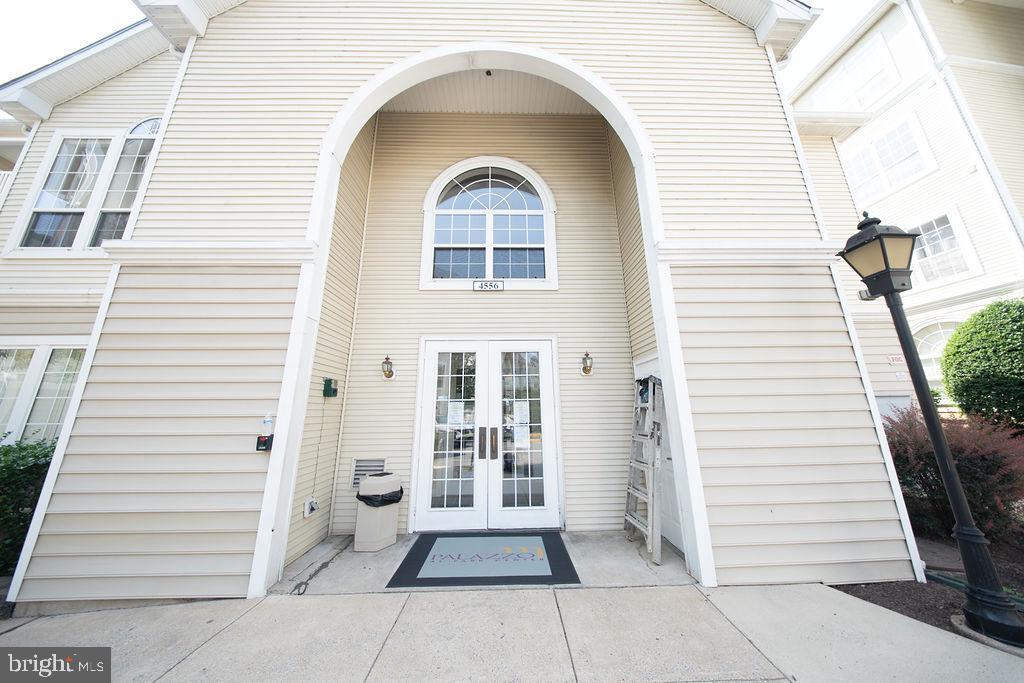 4550 STRUTFIELD LANE Unit: 2115