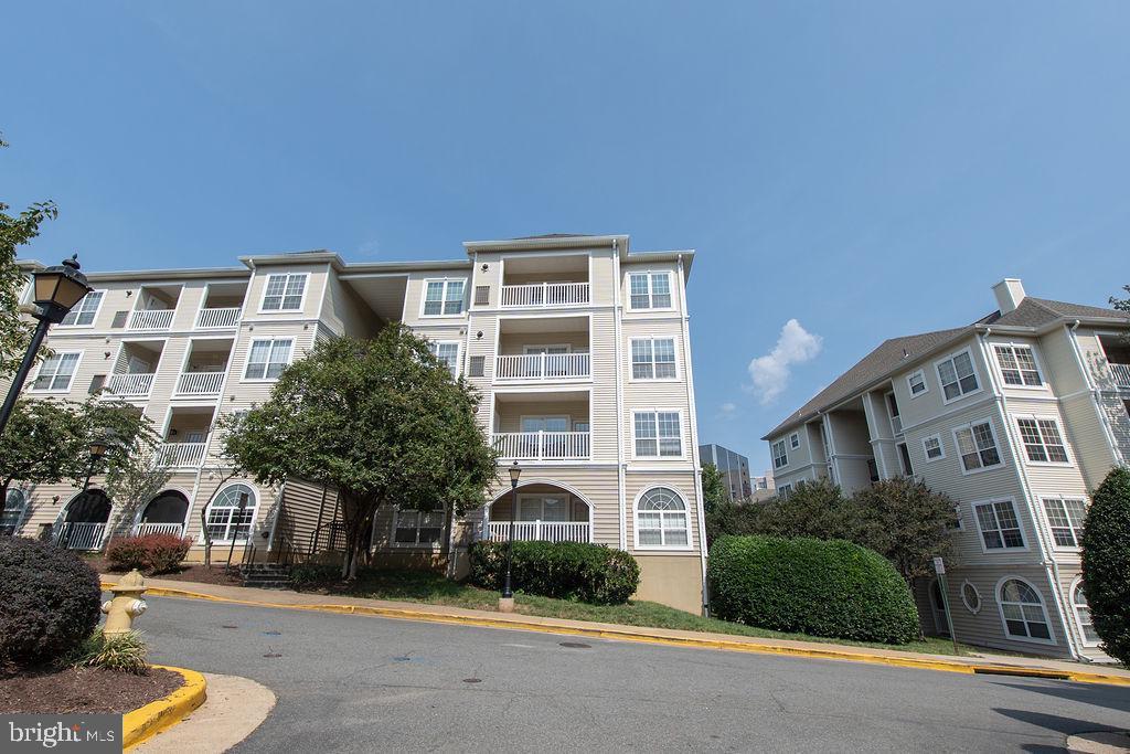 4550 STRUTFIELD LANE Unit: 2115