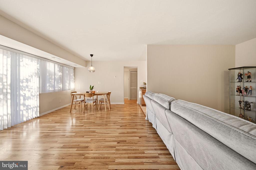 5801 QUANTRELL AVENUE Unit: 209
