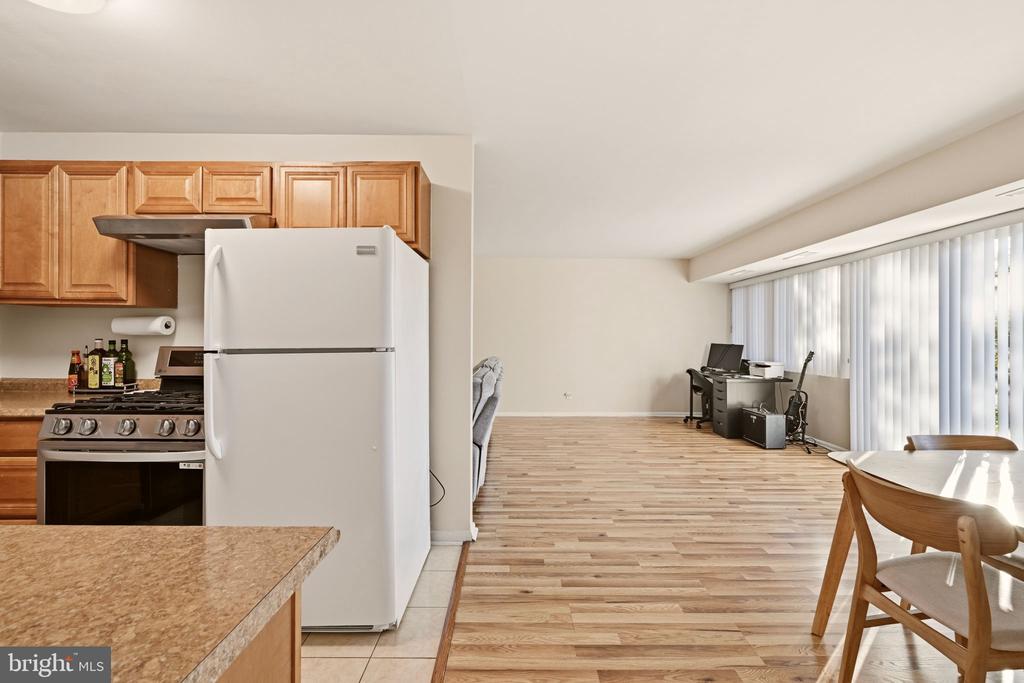 5801 QUANTRELL AVENUE Unit: 209