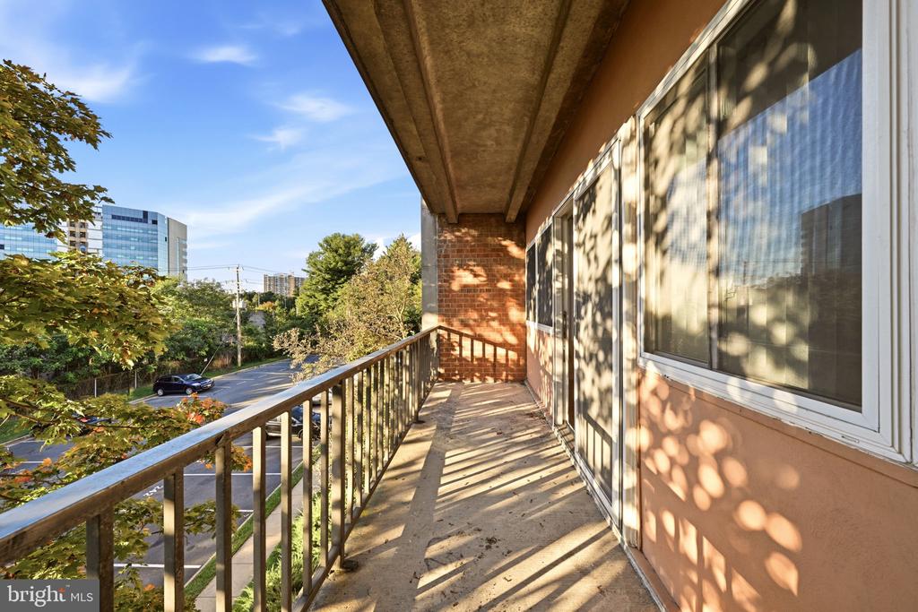 5801 QUANTRELL AVENUE Unit: 209