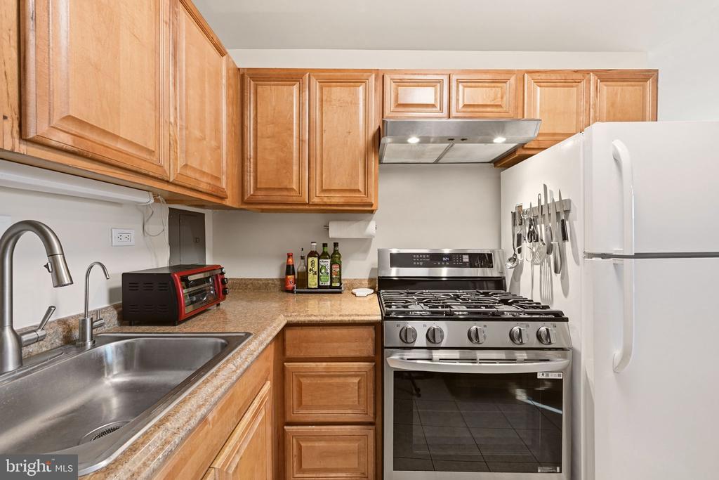 5801 QUANTRELL AVENUE Unit: 209