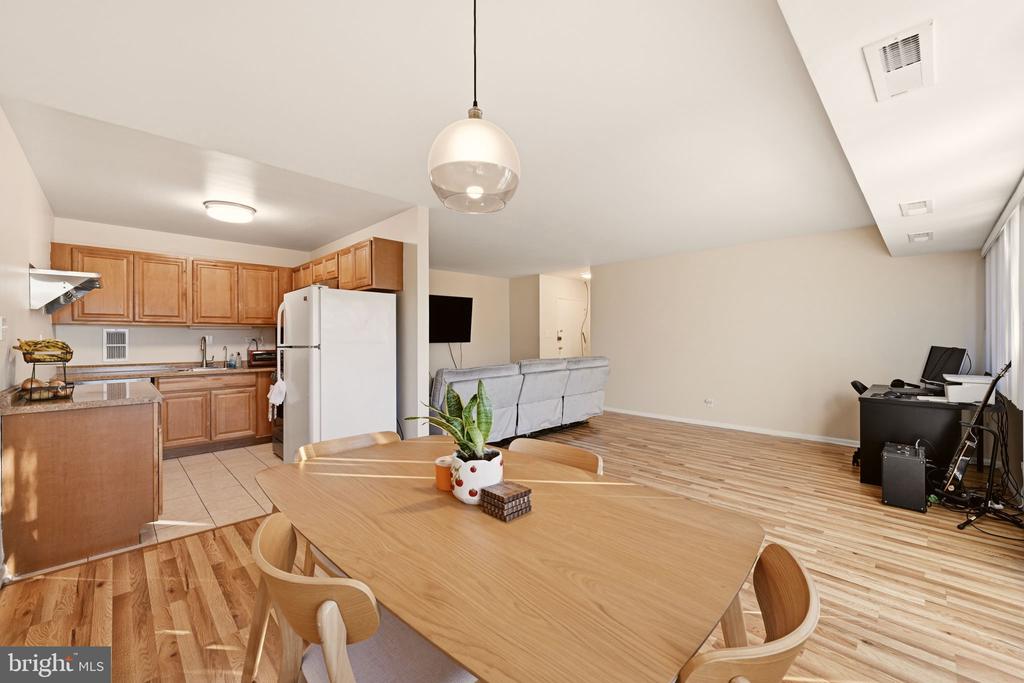 5801 QUANTRELL AVENUE Unit: 209