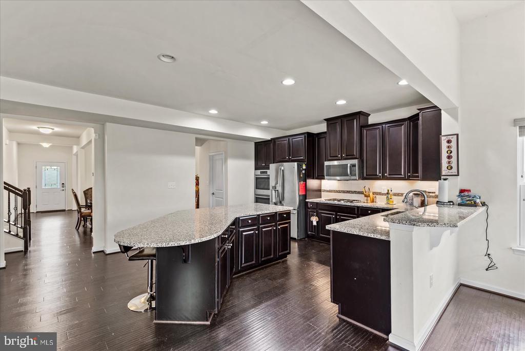 2057 MAGNOLIA CIRCLE