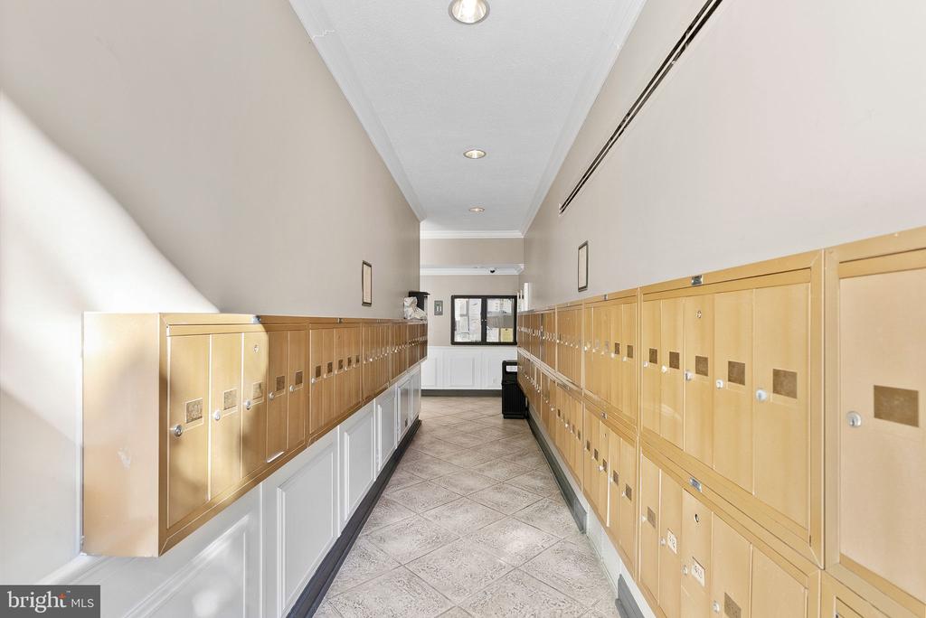 10570 MAIN STREET Unit: 408