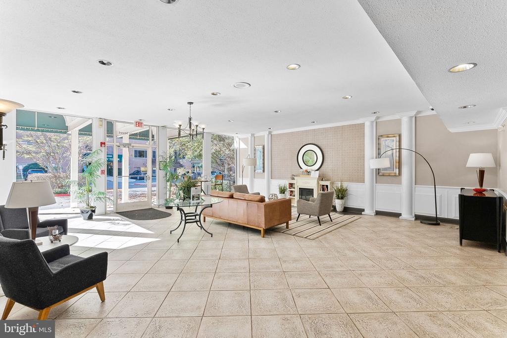 10570 MAIN STREET Unit: 408