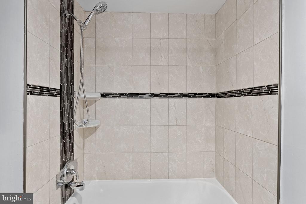 10570 MAIN STREET Unit: 408