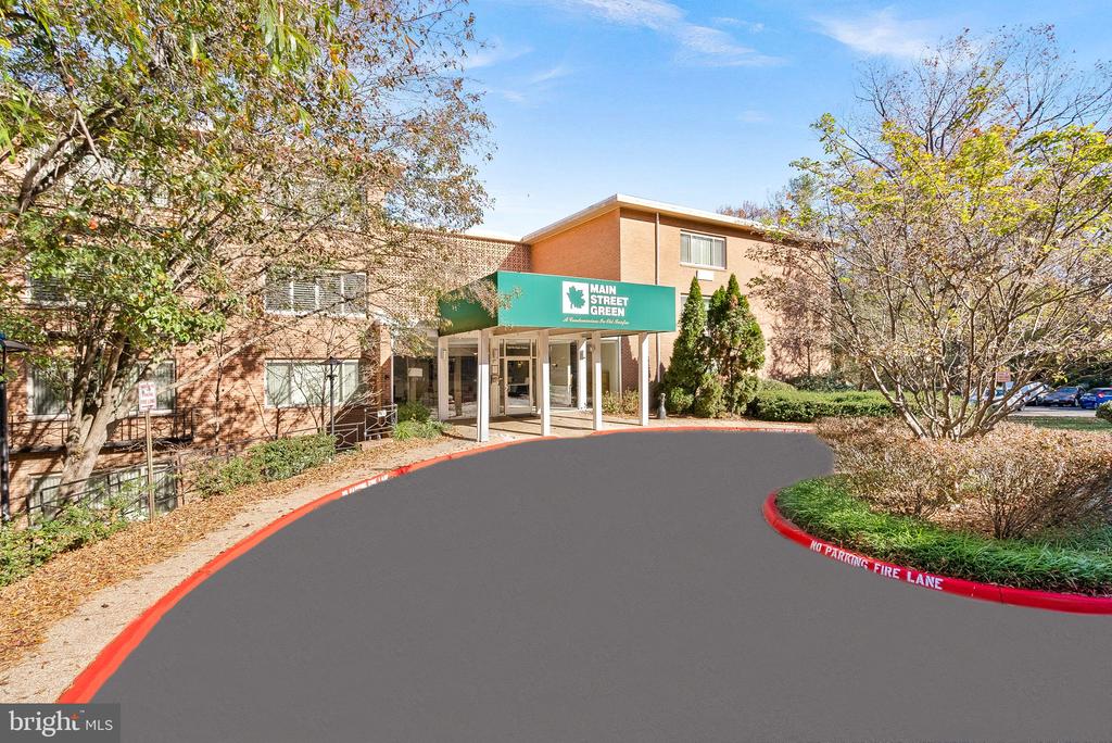 10570 MAIN STREET Unit: 408