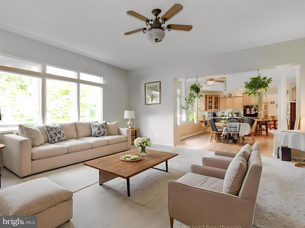 146 MEADOWVIEW LANE