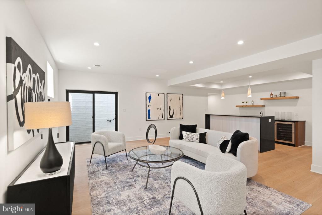 132 KINGSLEY ROAD SW