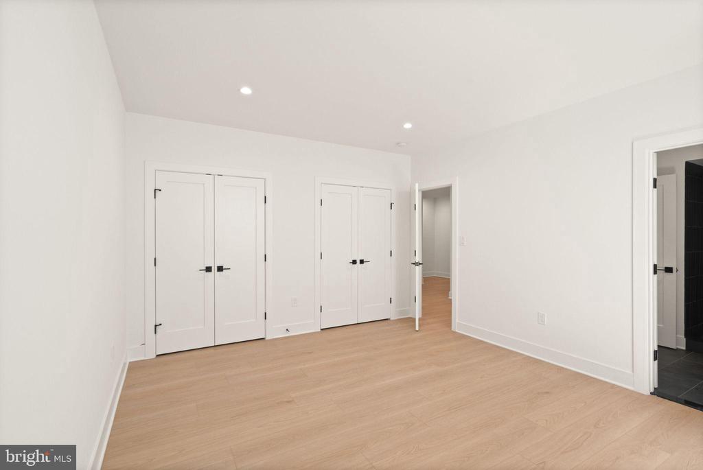 132 KINGSLEY ROAD SW