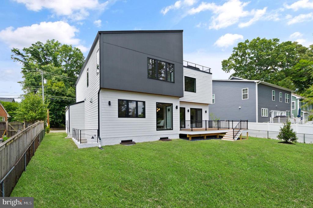 132 KINGSLEY ROAD SW