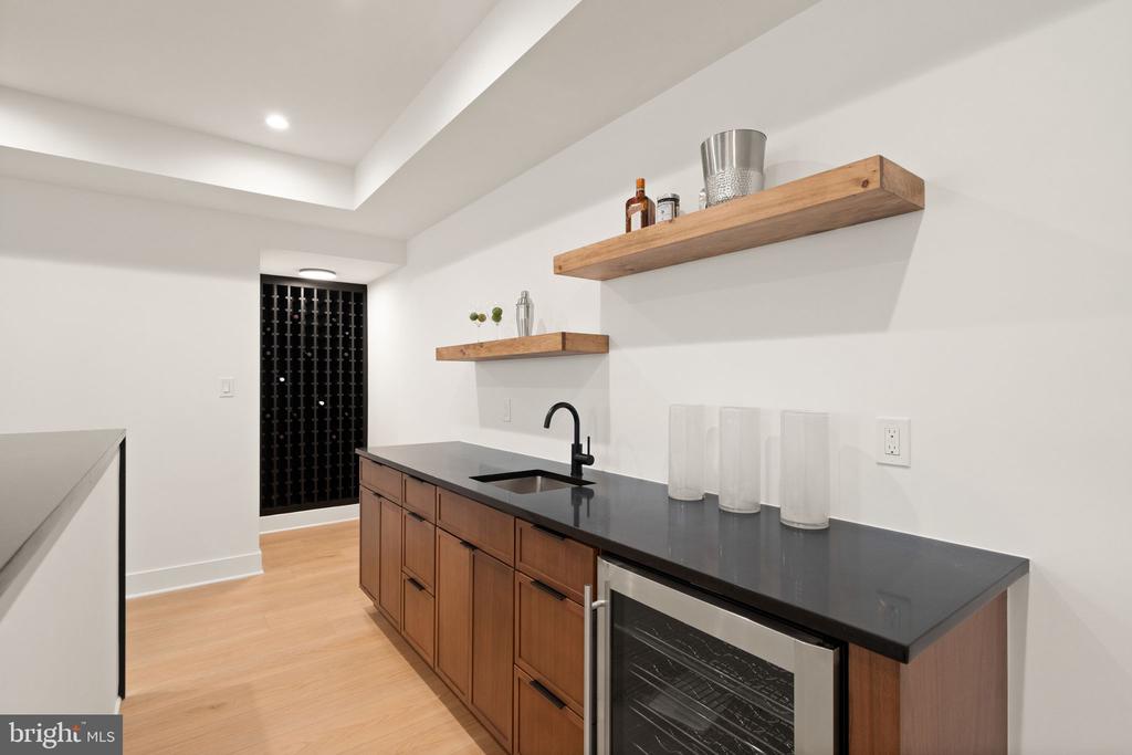 132 KINGSLEY ROAD SW