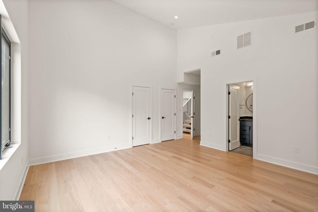 132 KINGSLEY ROAD SW