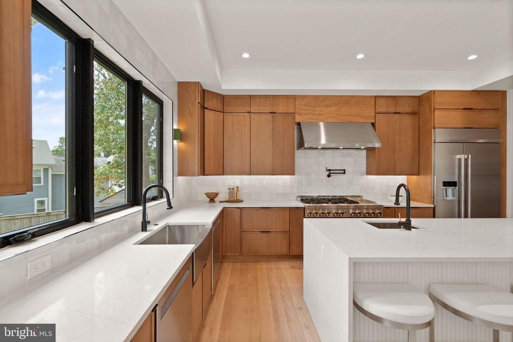 132 KINGSLEY ROAD SW
