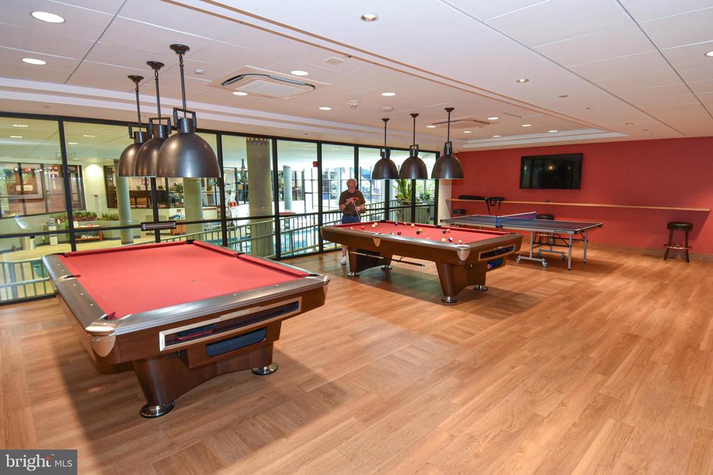 5903 MOUNT EAGLE DRIVE Unit: 516