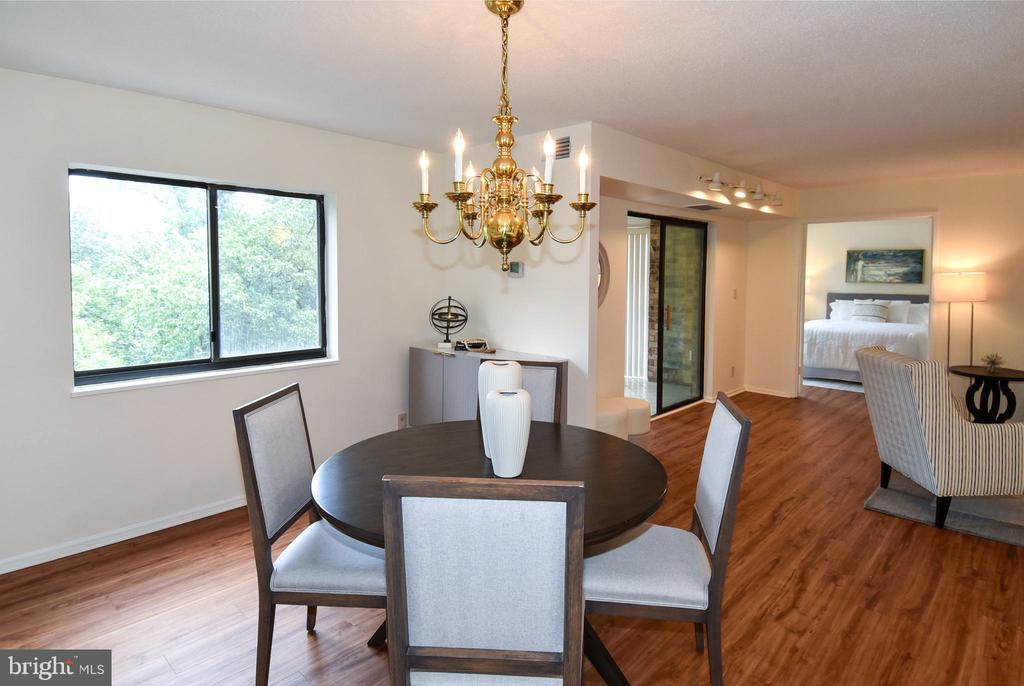 5903 MOUNT EAGLE DRIVE Unit: 516