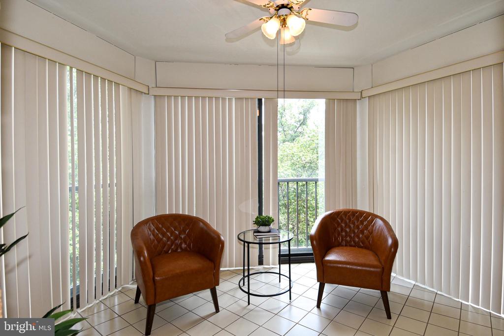 5903 MOUNT EAGLE DRIVE Unit: 516