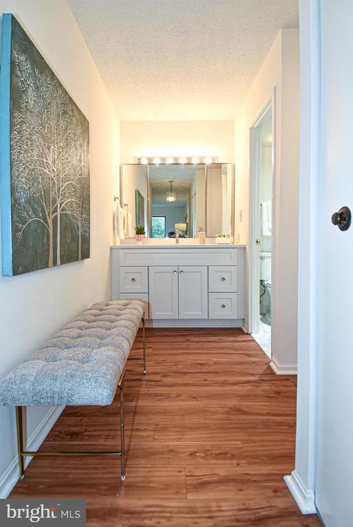 5903 MOUNT EAGLE DRIVE Unit: 516