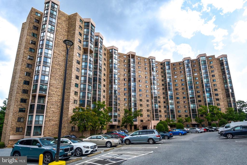 5903 MOUNT EAGLE DRIVE Unit: 516