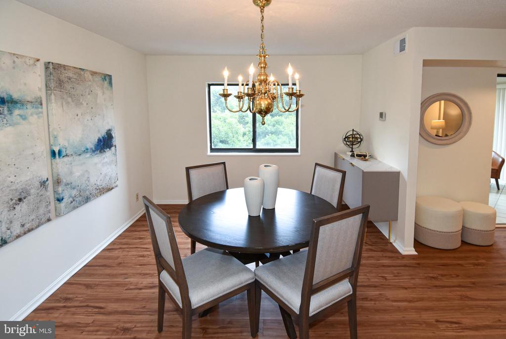5903 MOUNT EAGLE DRIVE Unit: 516