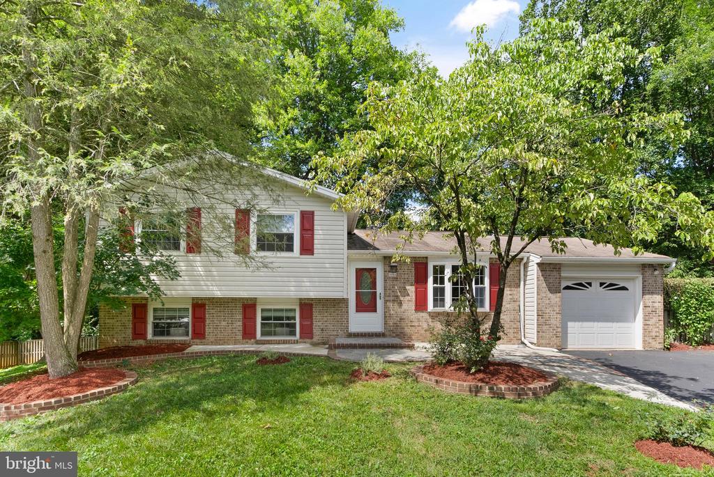 3056 RAILROAD VINE COURT