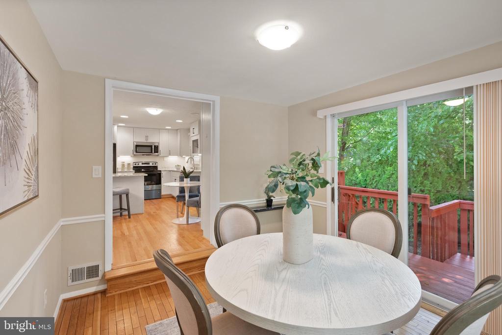 3056 RAILROAD VINE COURT