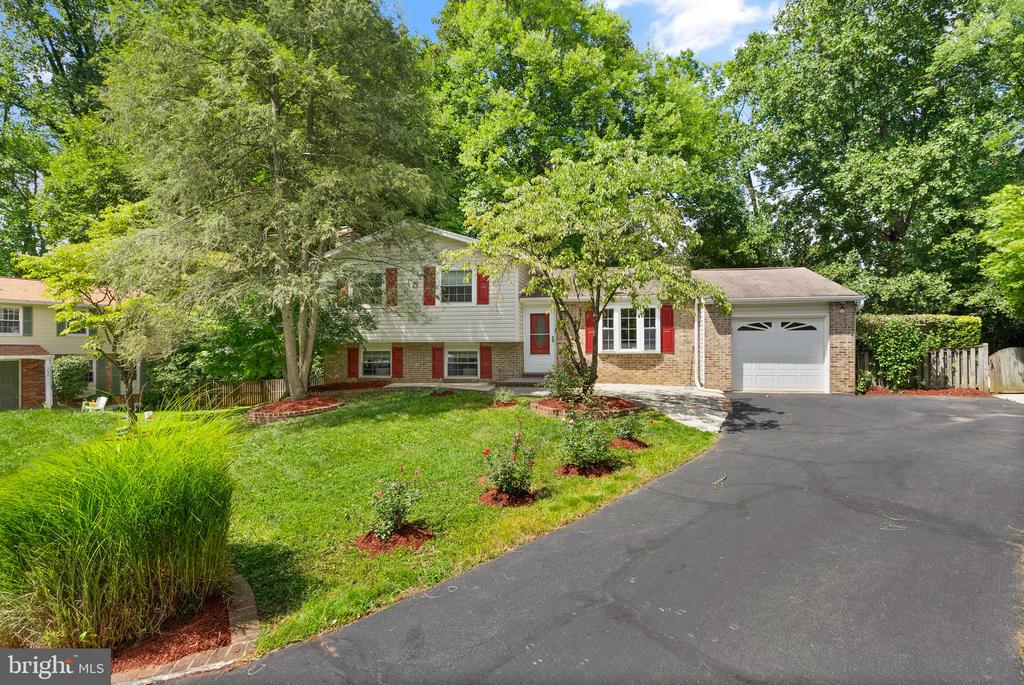 3056 RAILROAD VINE COURT