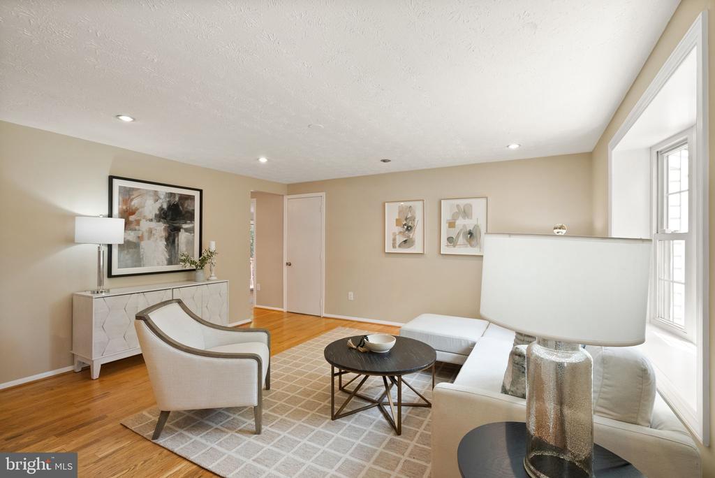 3056 RAILROAD VINE COURT