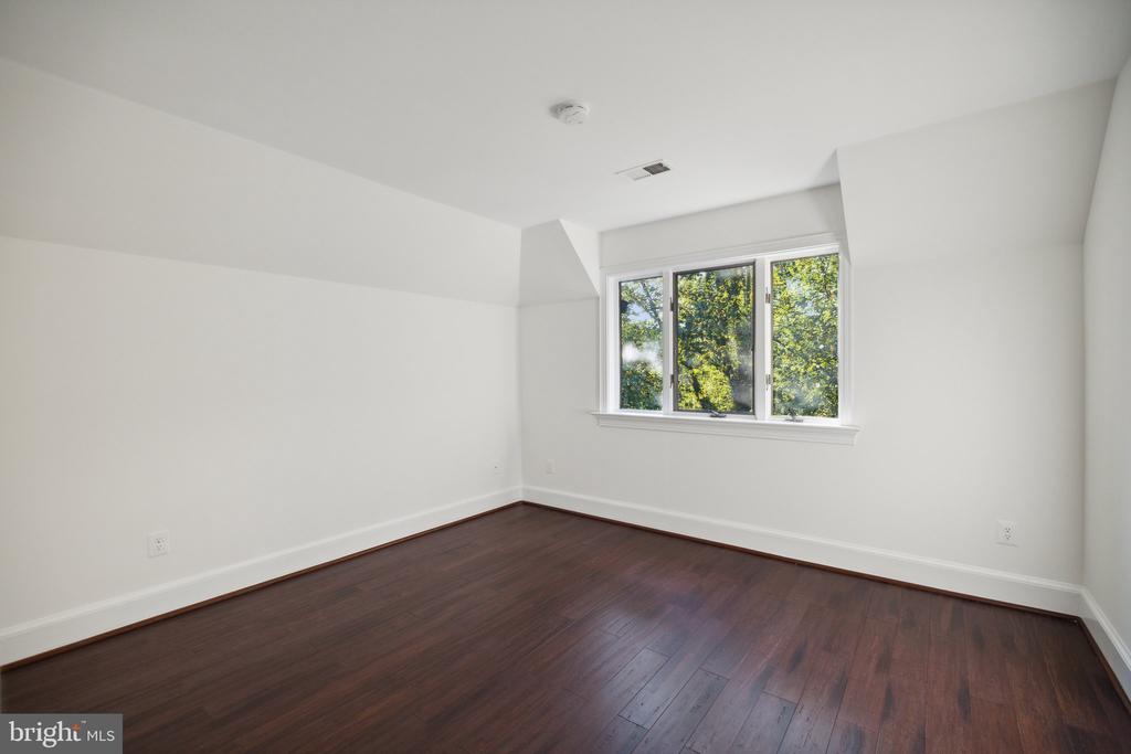 1400 INGEBORG COURT