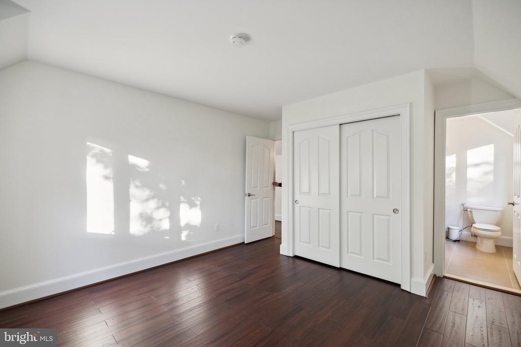 1400 INGEBORG COURT