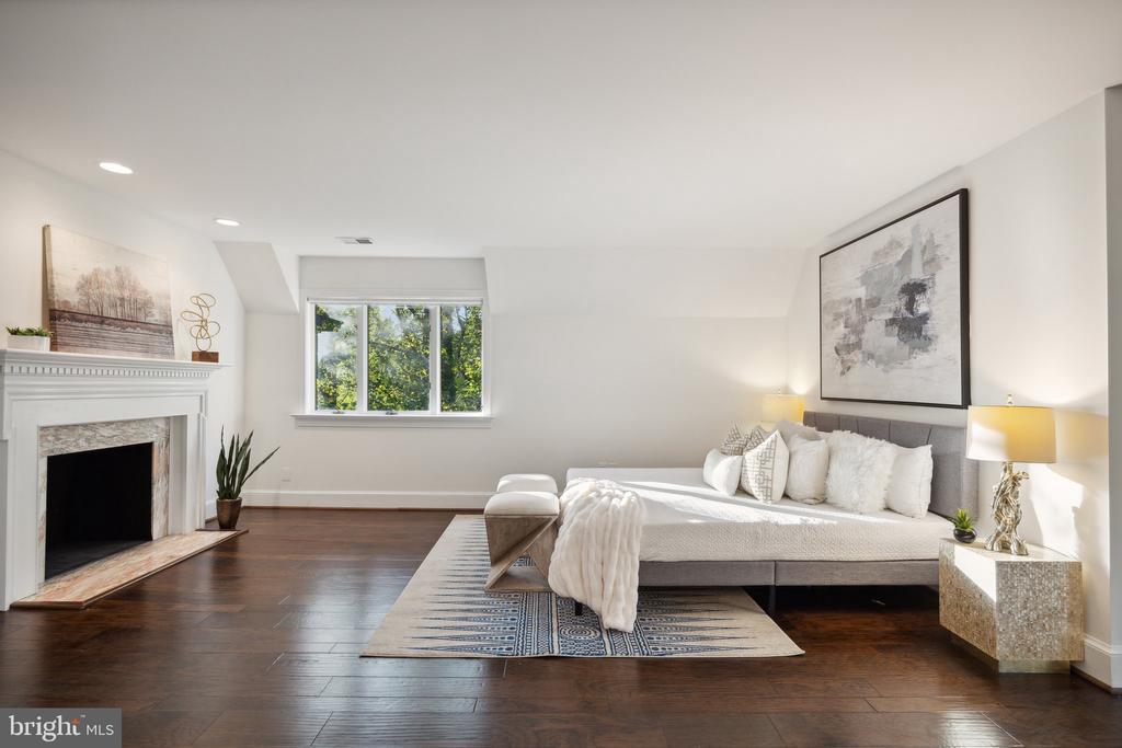 1400 INGEBORG COURT