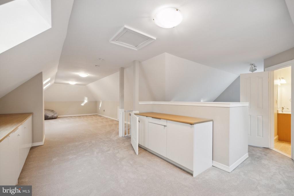 1400 INGEBORG COURT