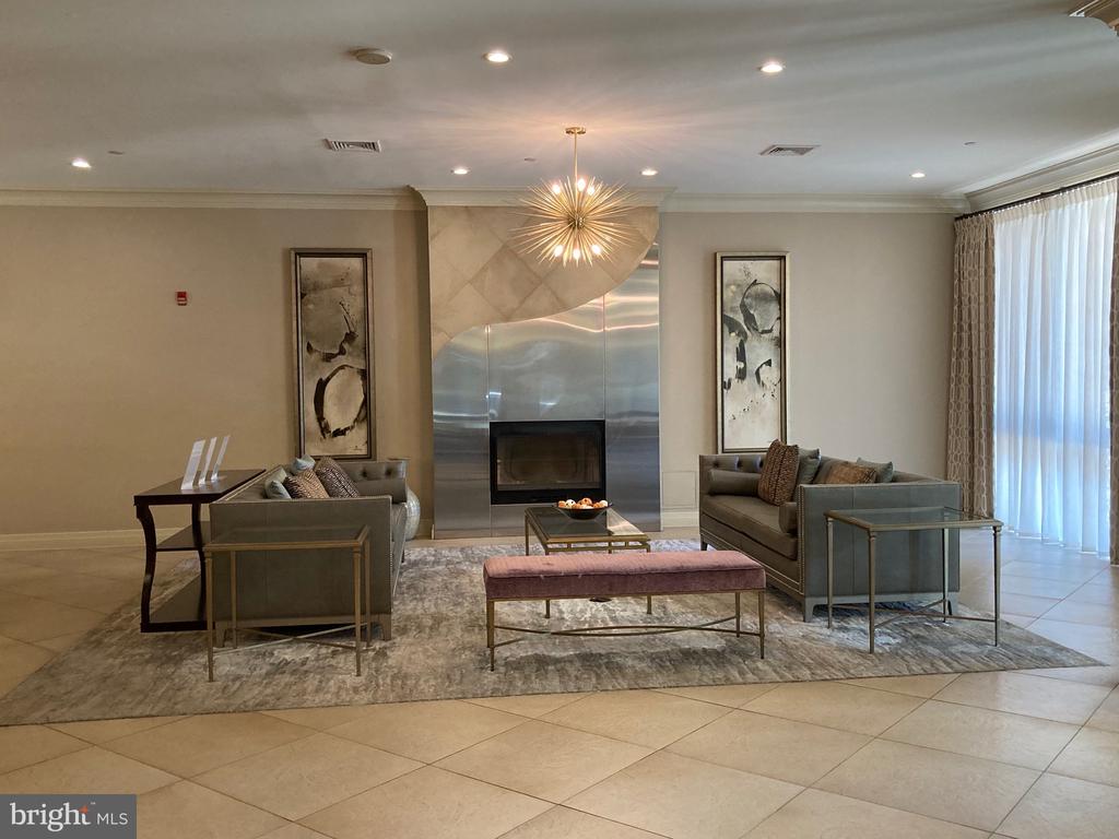 2451 MIDTOWN AVENUE Unit: 1107