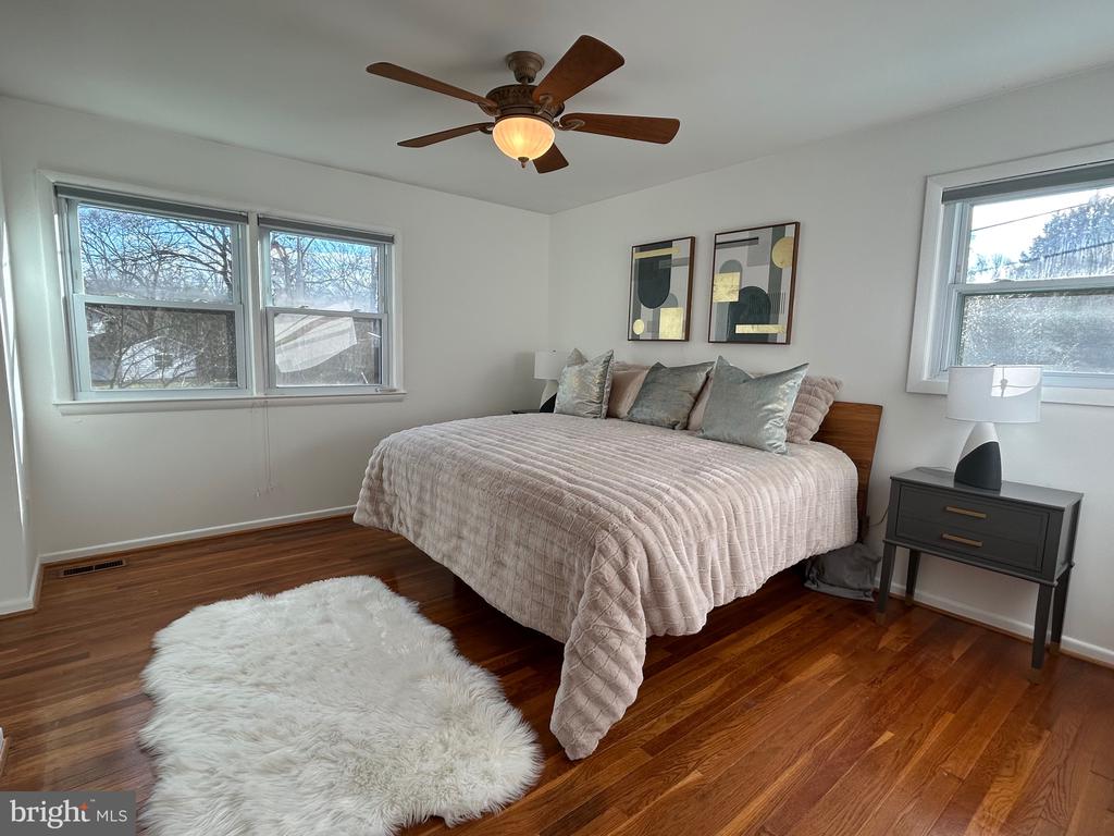 8418 MANASSAS CIRCLE