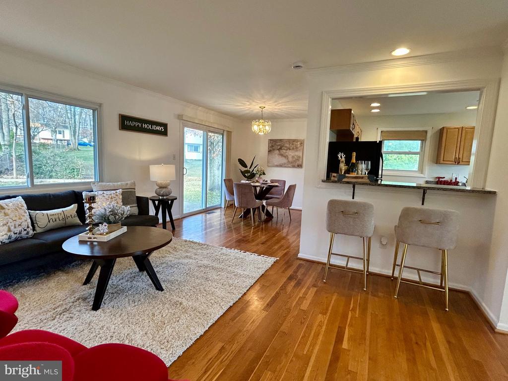 8418 MANASSAS CIRCLE