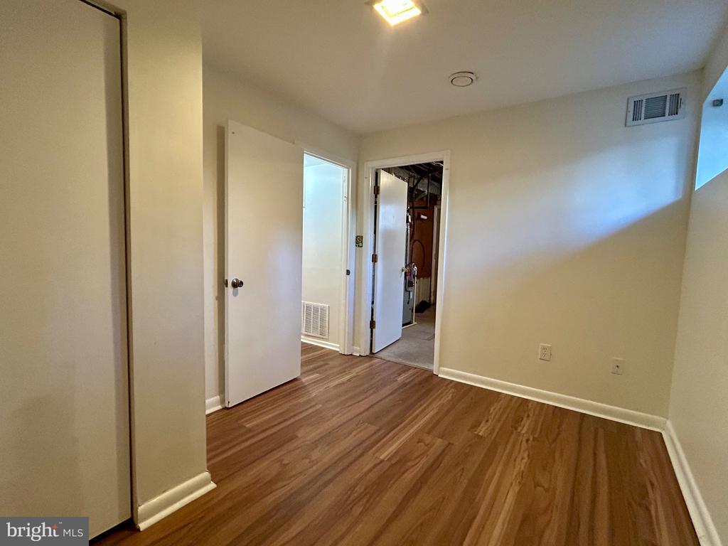 8418 MANASSAS CIRCLE