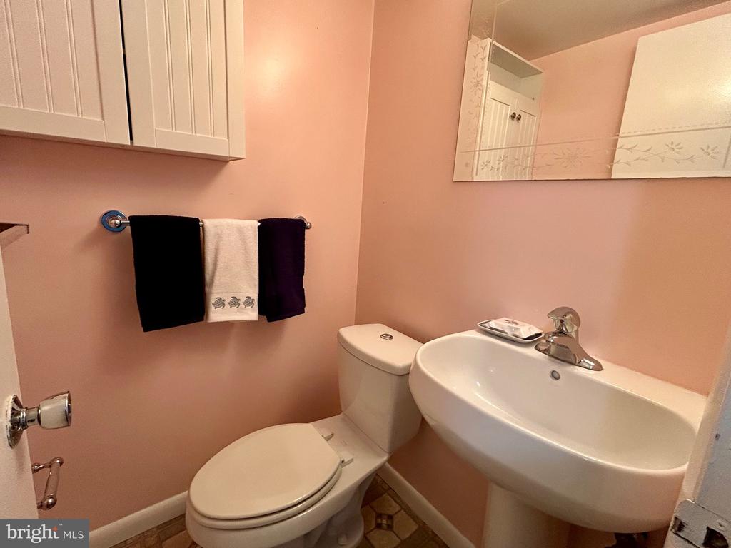 8418 MANASSAS CIRCLE