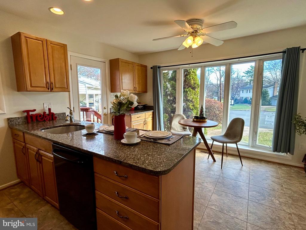 8418 MANASSAS CIRCLE