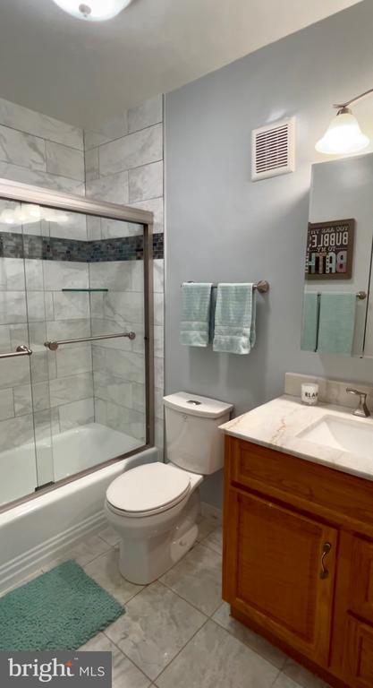 8418 MANASSAS CIRCLE