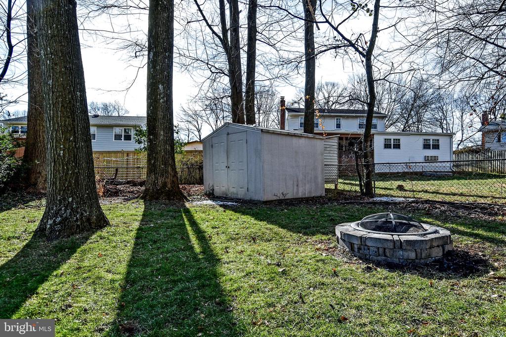8418 MANASSAS CIRCLE