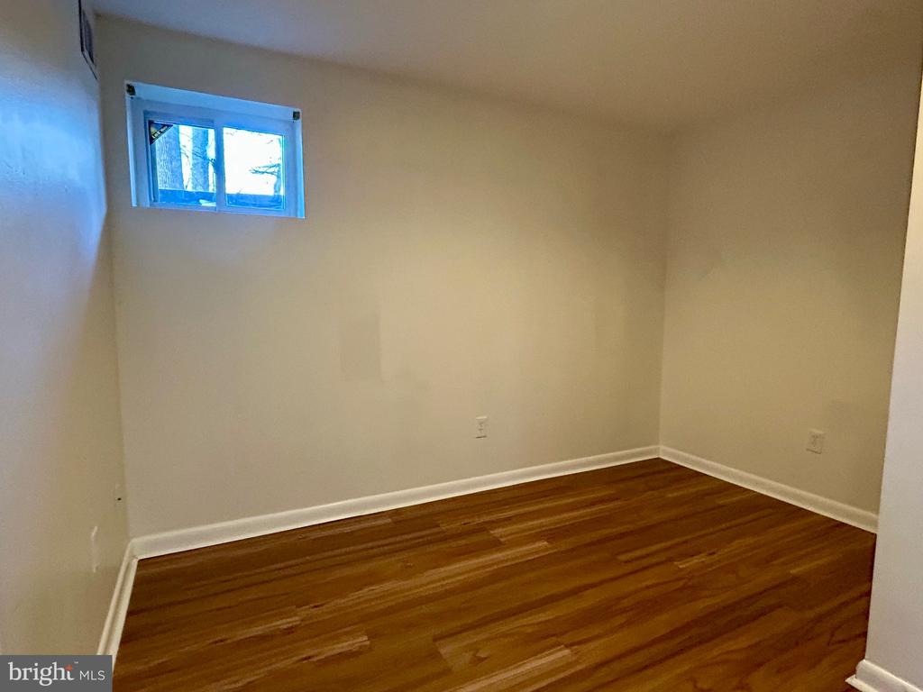 8418 MANASSAS CIRCLE