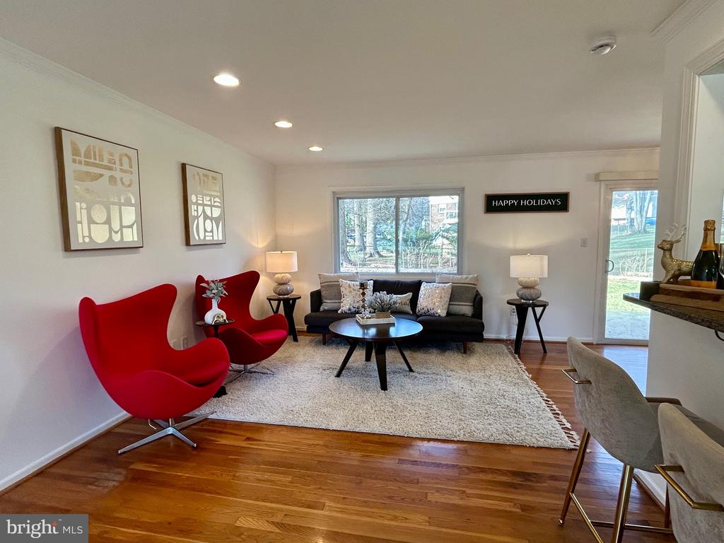 8418 MANASSAS CIRCLE