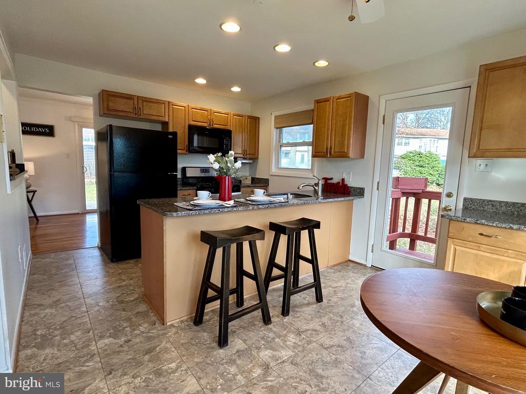 8418 MANASSAS CIRCLE