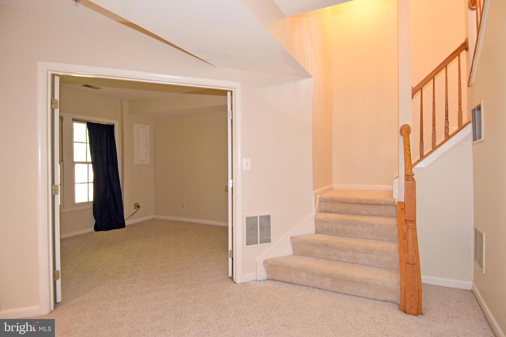 8520 HARVEST OAK DRIVE