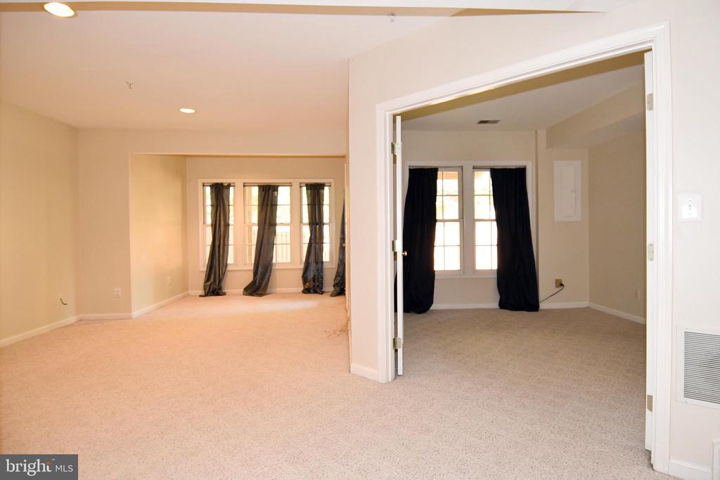 8520 HARVEST OAK DRIVE