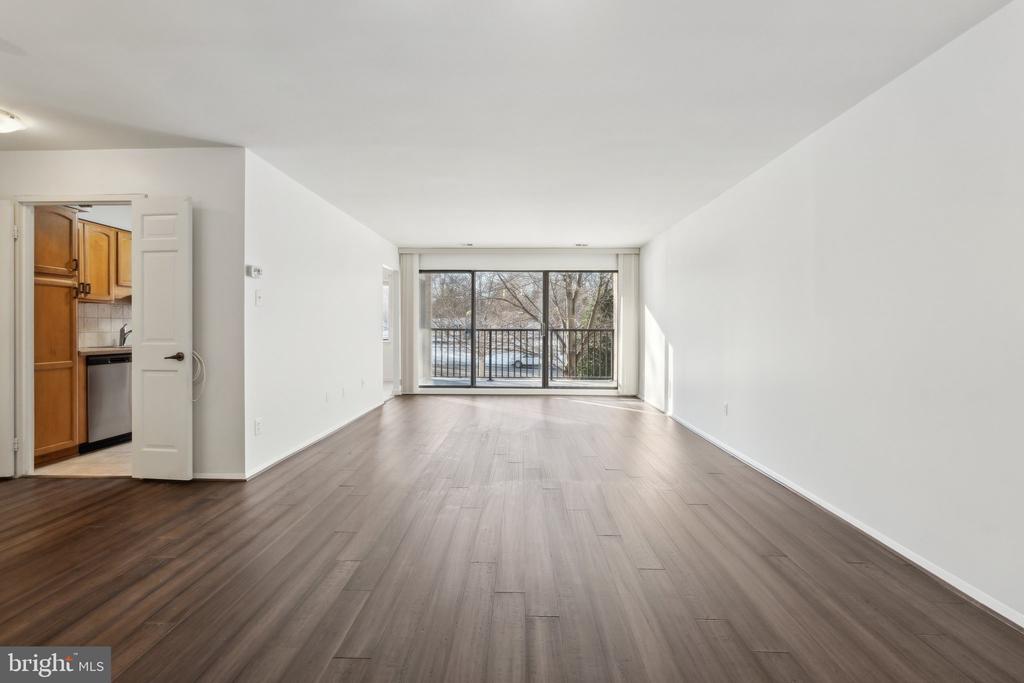 3031 BORGE STREET Unit: 211